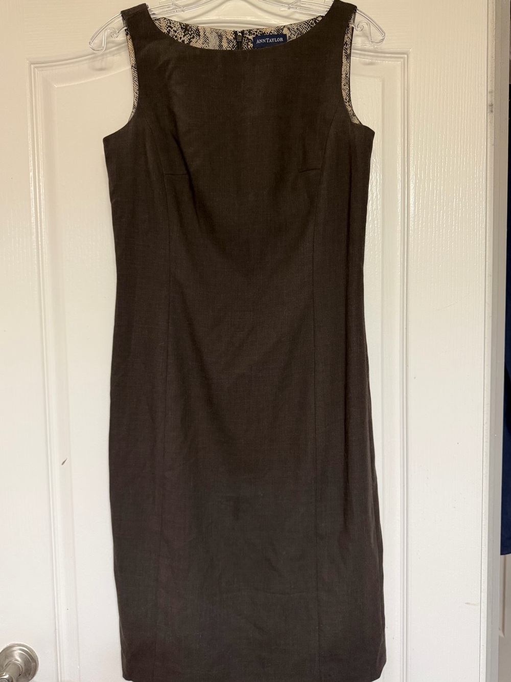 Ann Taylor Brown Wool Sheath Dress Sz 4 Snake Print Lining Sleeveless Career